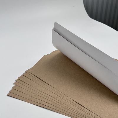 白いフロントコーティング GC4 クラフトバック 280 GSM 660*1016 ボード
